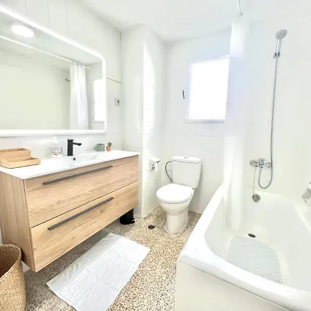 Cozy And Quiet, Pax7 Boliches, 3d, 2b, Pool And Close To The Apartment